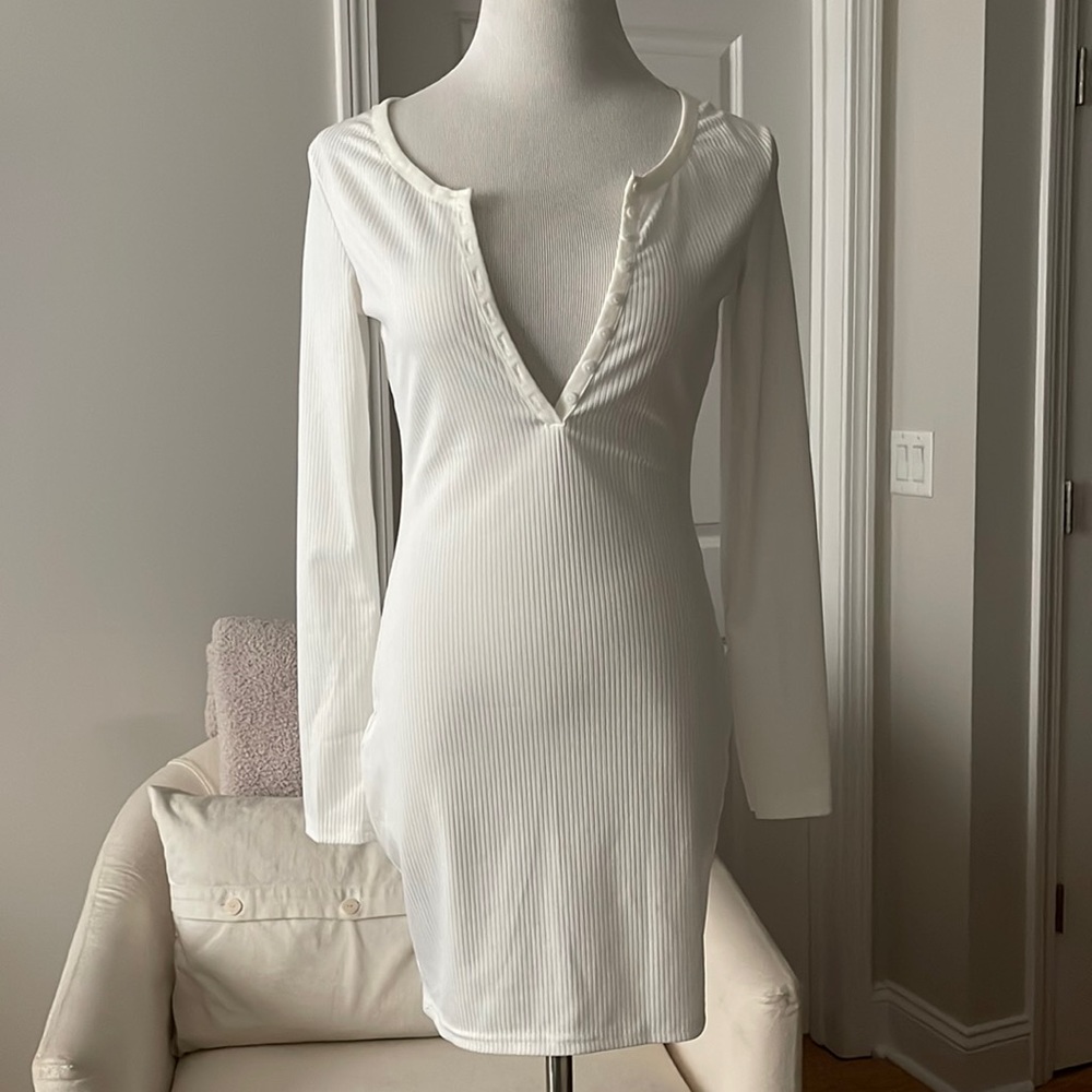 Casual White mini shirt dress 👗